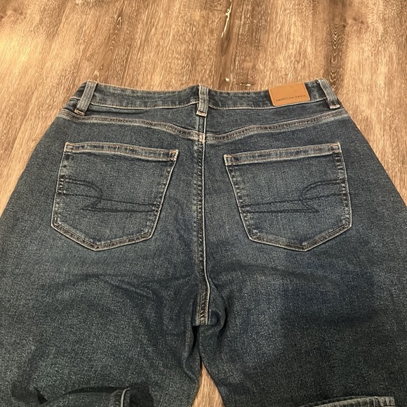 American Eagle Mom Jeans - Picture 4 of 6
